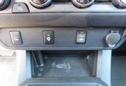 2016 Toyota Tacoma - Image 47