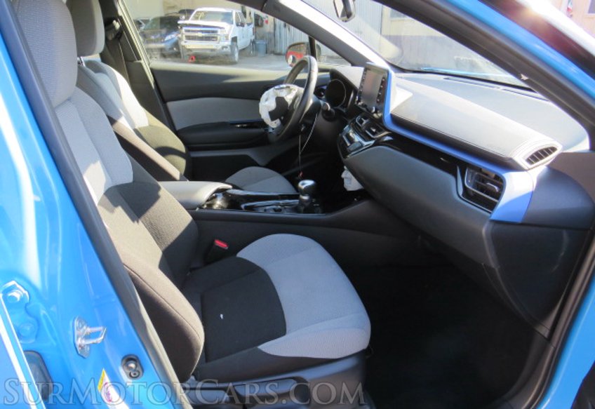 2019 Toyota C-HR - Image 22