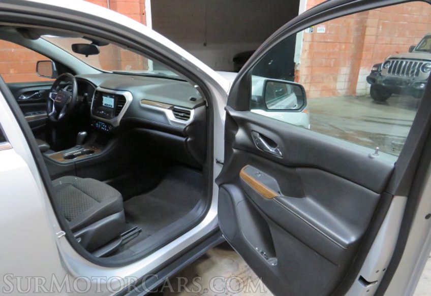 2018 GMC Acadia - Image 26