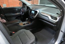 2018 GMC Acadia - Image 32