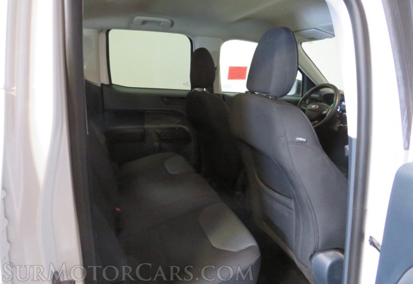 2022 Ford Maverick - Image 37