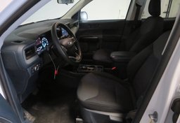 2022 Ford Maverick - Image 35