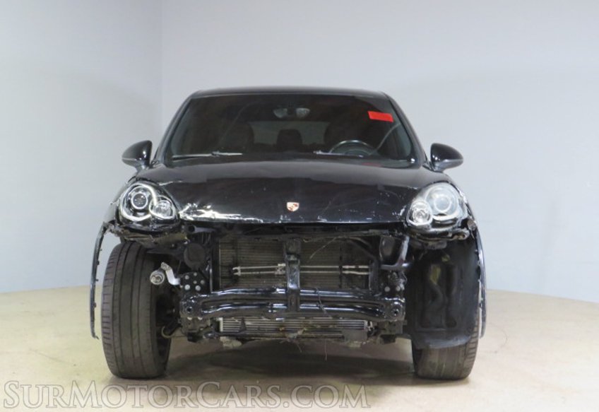 2018 Porsche Cayenne - Image 10