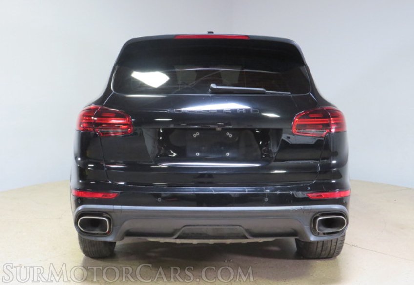 2018 Porsche Cayenne - Image 11