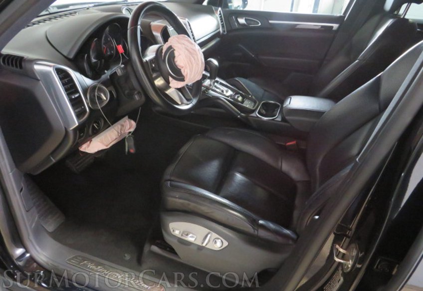 2018 Porsche Cayenne - Image 18