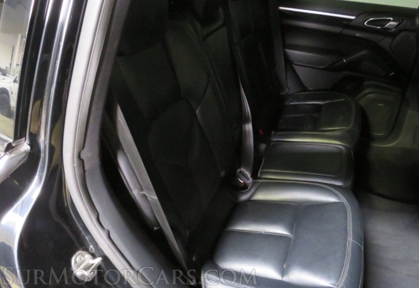 2018 Porsche Cayenne - Image 21