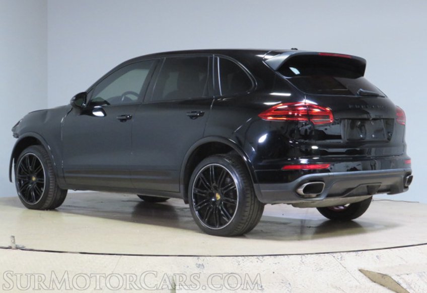 2018 Porsche Cayenne - Image 8