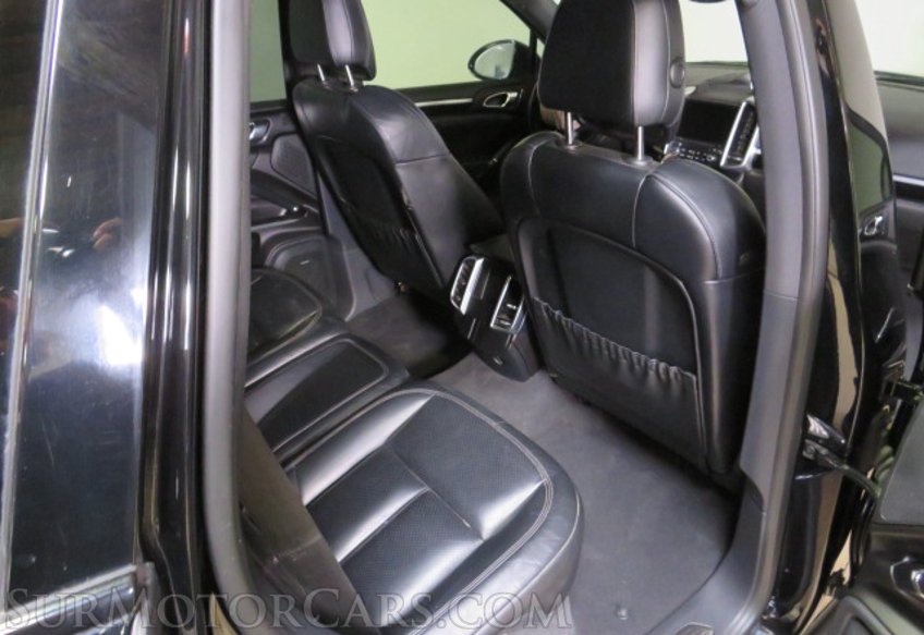 2018 Porsche Cayenne - Image 31