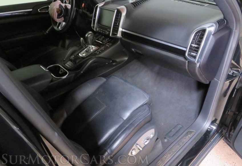 2018 Porsche Cayenne - Image 20