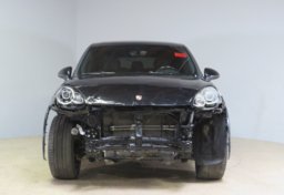 2018 Porsche Cayenne - Image 10