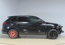 2018 Porsche Cayenne - Image 5