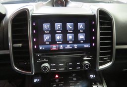 2018 Porsche Cayenne - Image 26