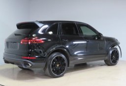 2018 Porsche Cayenne - Image 9