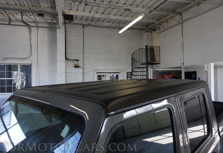 2023 Jeep Gladiator - Image 16