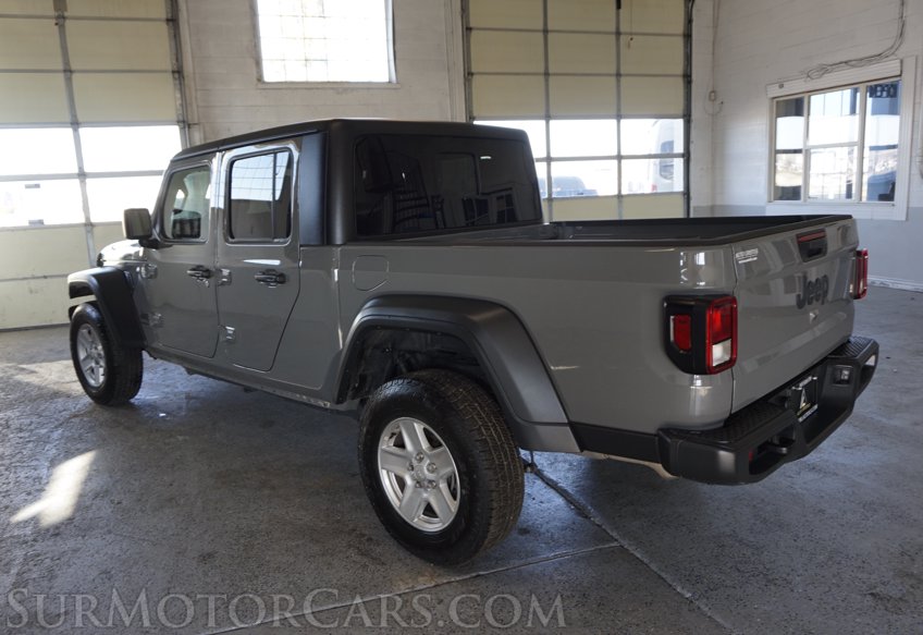 2023 Jeep Gladiator - Image 7