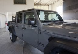 2023 Jeep Gladiator - Image 15