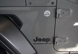 2023 Jeep Gladiator - Image 57