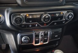 2023 Jeep Gladiator - Image 44