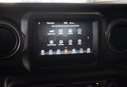 2023 Jeep Gladiator - Image 40