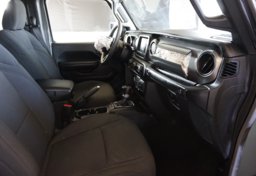 2023 Jeep Gladiator - Image 33