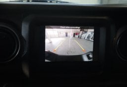 2023 Jeep Gladiator - Image 43