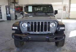2023 Jeep Gladiator - Image 12
