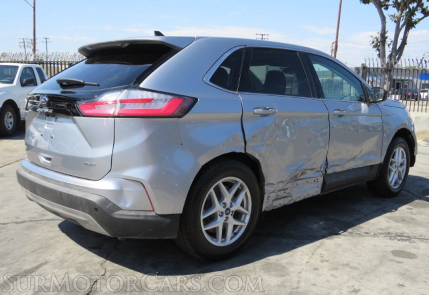 2022 Ford Edge - Image 10