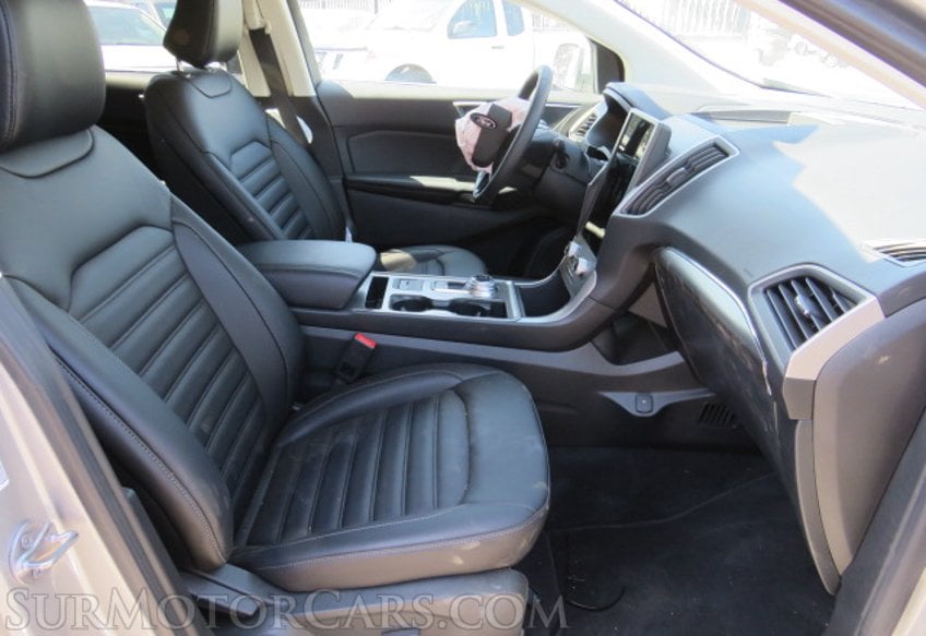 2022 Ford Edge - Image 24