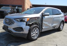 2022 Ford Edge - Image 2