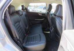 2022 Ford Edge - Image 31