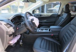 2022 Ford Edge - Image 25