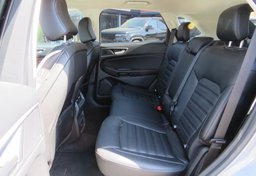 2022 Ford Edge - Image 30