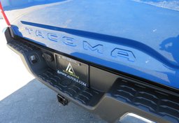 2016 Toyota Tacoma - Image 28