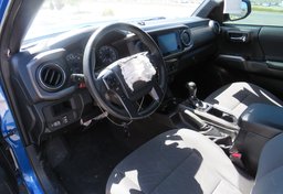 2016 Toyota Tacoma - Image 30