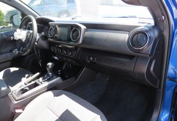 2016 Toyota Tacoma - Image 31