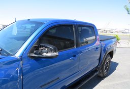 2016 Toyota Tacoma - Image 13