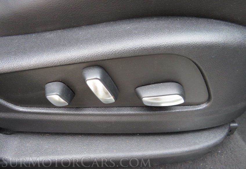 2019 Cadillac XT5 - Image 46