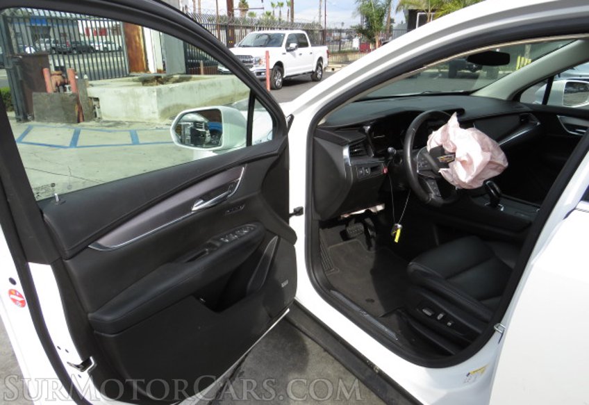 2019 Cadillac XT5 - Image 17