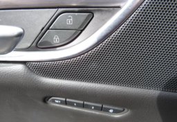 2019 Cadillac XT5 - Image 41