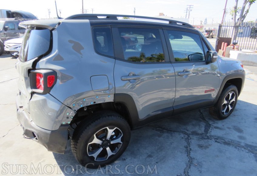 2021 Jeep Renegade - Image 32