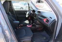 2021 Jeep Renegade - Image 27