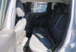 2021 Jeep Renegade - Image 20