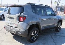 2021 Jeep Renegade - Image 30