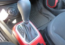 2021 Jeep Renegade - Image 12