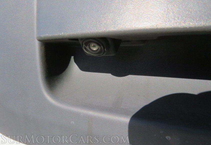 2019 Nissan Frontier - Image 17