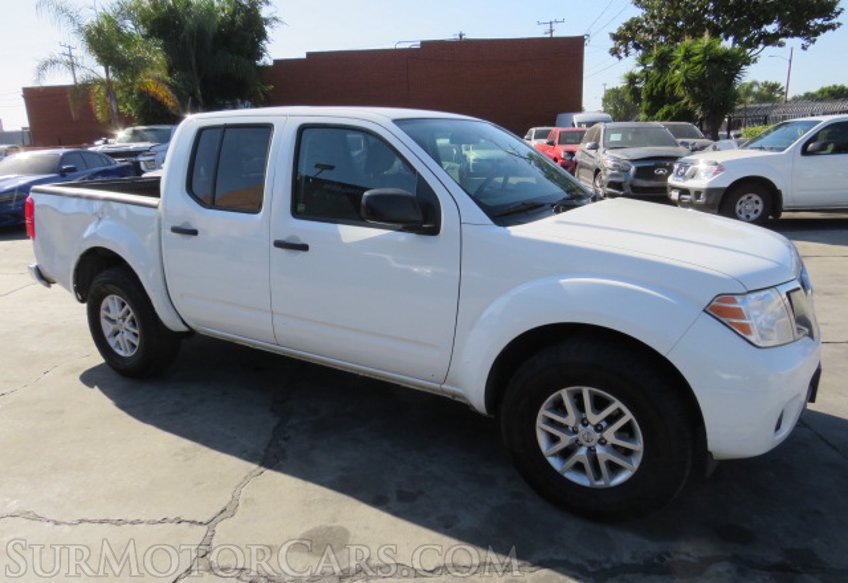 2019 Nissan Frontier - Image 2