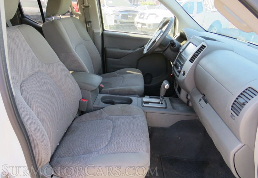 2019 Nissan Frontier - Image 26