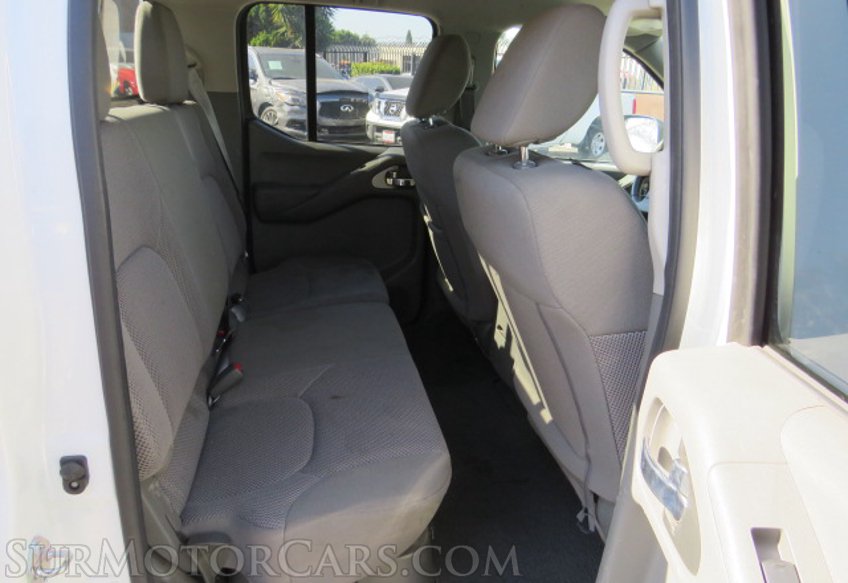 2019 Nissan Frontier - Image 30