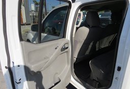 2019 Nissan Frontier - Image 21