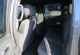 2023 Nissan Frontier - Image 30